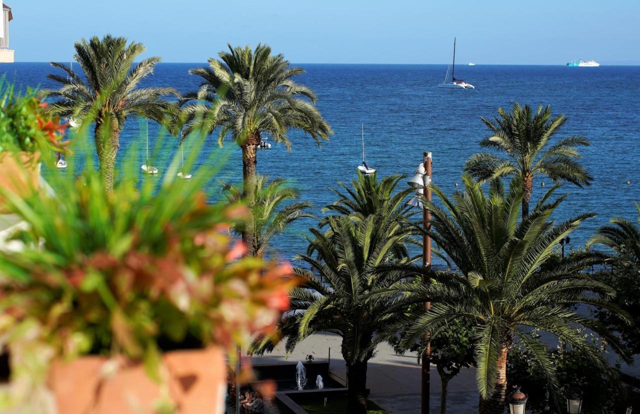 Hostal Yebisah Santa Eularia des Riu Exterior photo