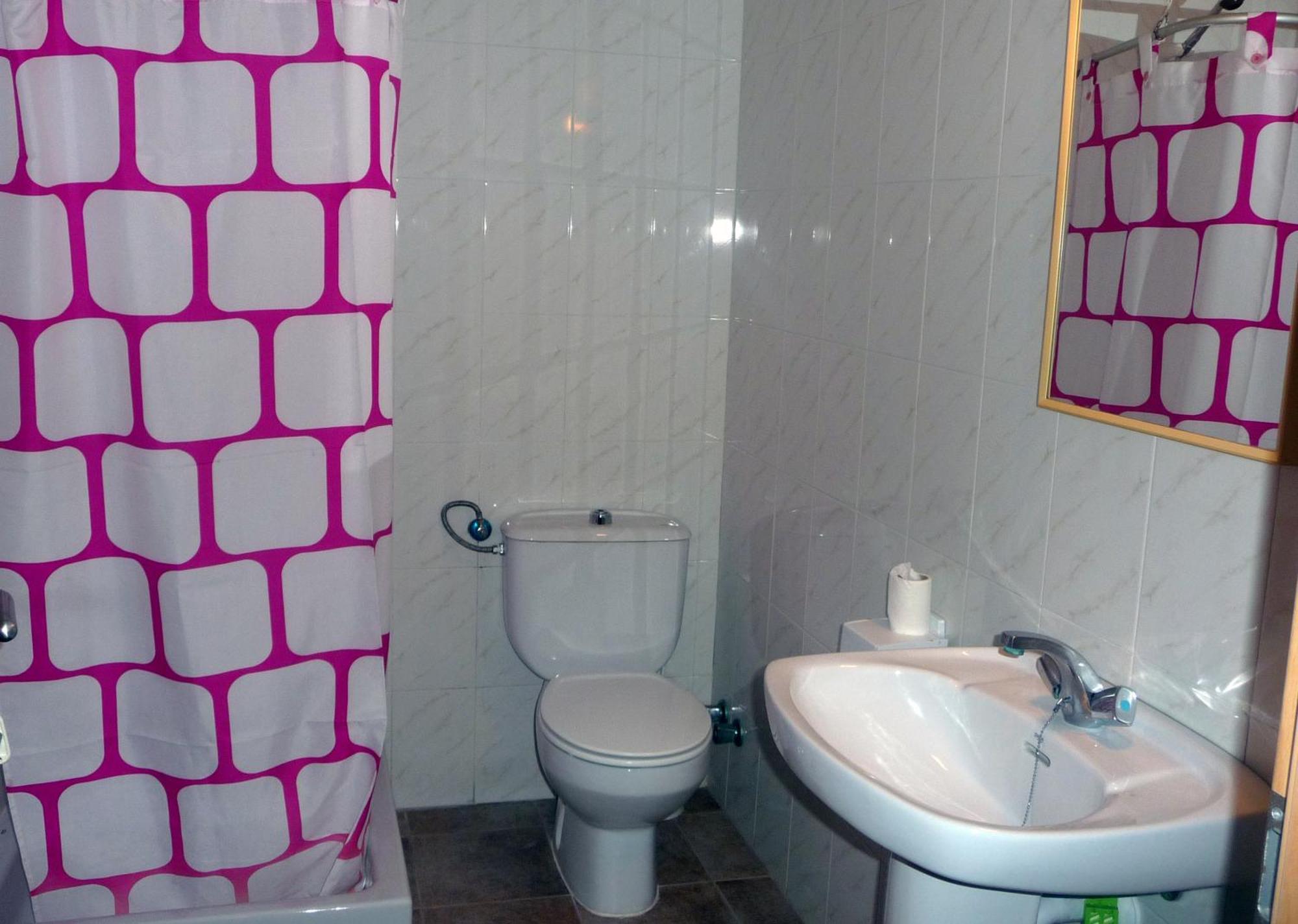 Hostal Yebisah Santa Eularia des Riu Room photo
