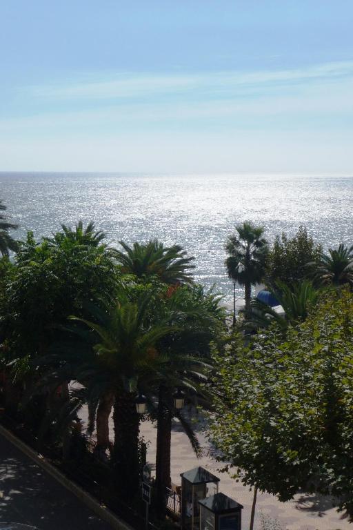 Hostal Yebisah Santa Eularia des Riu Exterior photo