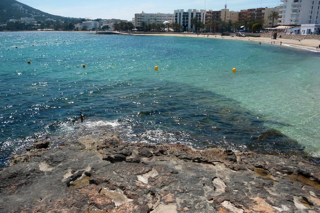 Hostal Yebisah Santa Eularia des Riu Exterior photo